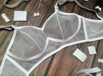 Braletka na míru pro velká prsa