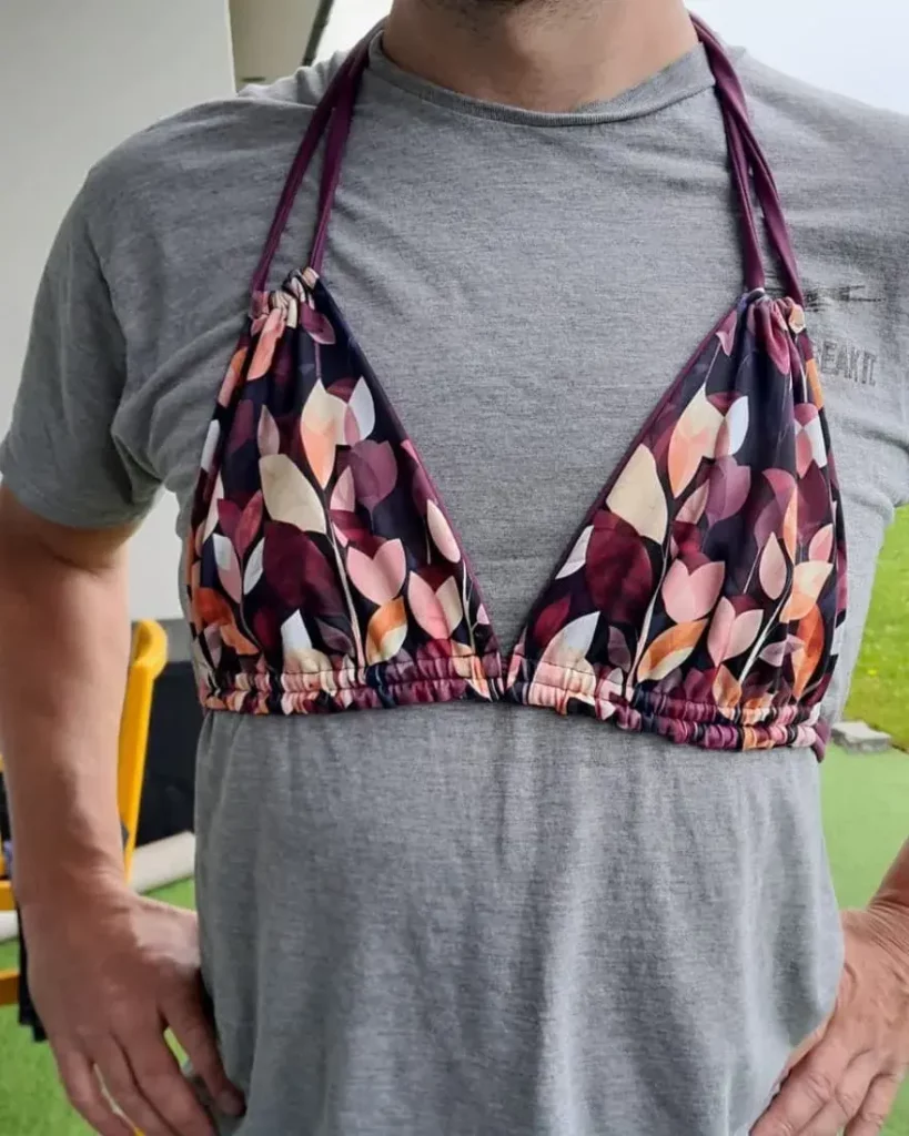 Usij_si_svuj_prvni_oboustranny_plavkovy_top_vyzva_zdarma_strih_na_plavky_zdarma (20)